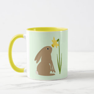 Osterhasen-Kaninchen und Daffodische Blume Tasse