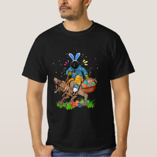 Osterhasen Newfoundländer reitet auf Dinosaurier T-Shirt