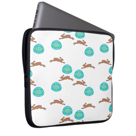 Osterhasen und Eier in Weiß Laptopschutzhülle (Vorne Rechts)