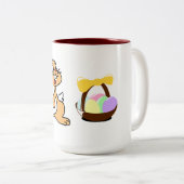 Osterhasen zwei Tasse. Zweifarbige Tasse (VorderseiteRechts)