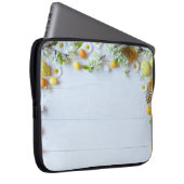 Osterkirschmuck: Gelbe Eier. Laptopschutzhülle (Vorne Rechts)