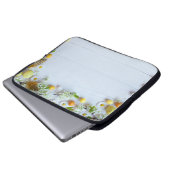 Osterkirschmuck: Gelbe Eier. Laptopschutzhülle (Vorne Knopf)