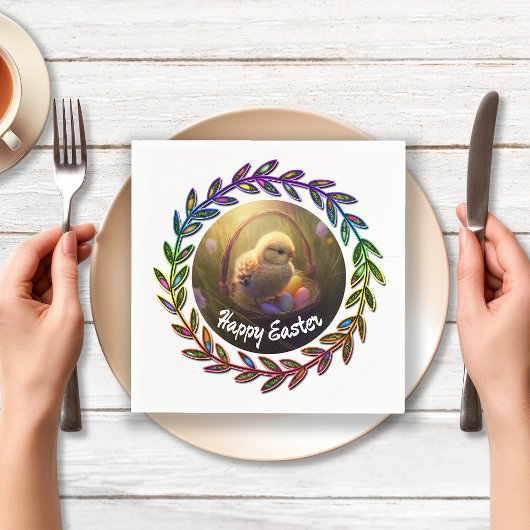 Osterküken in einem Eierkorb Serviette