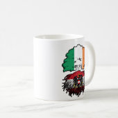Österreichisch-irische Tree-Roots-Flagge Kaffeetasse (VorderseiteRechts)