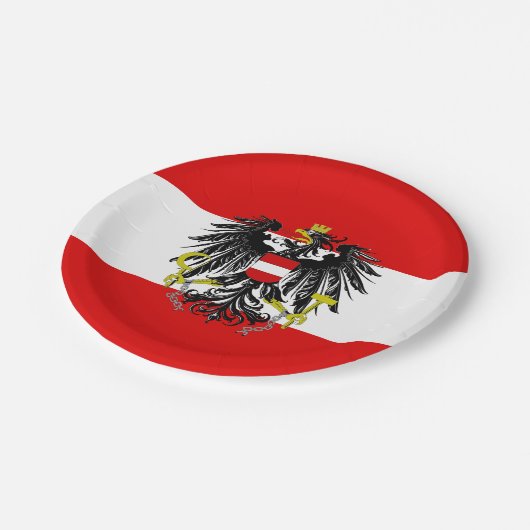 Österreichische Flagge Pappteller (Schrägansicht)