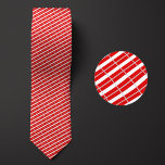 Österreichisches Muster Krawatte<br><div class="desc">Die Fahne von Austria Pattern Necktie hebt die Landesfarben des Landes von weitem hervor, indem sie ein schlaues, gezinktes Design verwendet. Bei einer näheren Überprüfung zeigt das nahtlos wiederholbare Muster winziger Flaggen das nationale Banner des Landes ästhetisch ansprechend.</div>