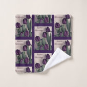 Ostersegnung mit dunklen Lila Tulpen Badhandtuch Set (Waschlappen)