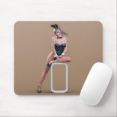Ostersonnenmädchen sitzt auf Rundwürfel Mousepad (Mit Mouse)