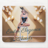 Ostersonnenmädchen sitzt auf Rundwürfel Mousepad (Vorne)