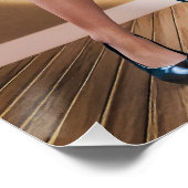 Ostersonnenmädchen sitzt auf Rundwürfel Poster (Ecke)