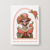 Ostrich Reading a Book Head Out of the Sand Button (Vorderseite)