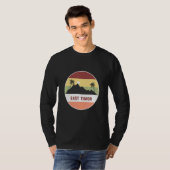 Osttimor Berg und Palmen T-Shirt (Vorne ganz)