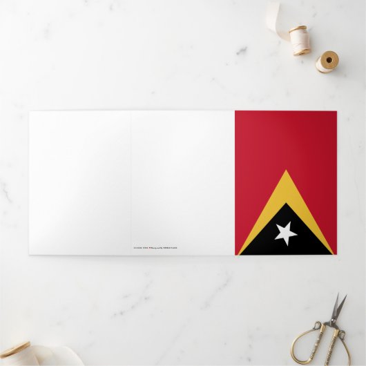 Osttimor-Flagge Dreifach Gefaltete Karte (Außenbereich)