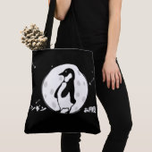 Otsukimi Pengin Tasche (Von Nahem)