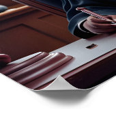 Otter Judge Holding Gavel Poster (Ecke)