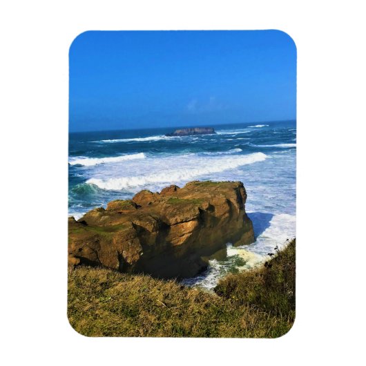 Otter Rock at Devil's Punchbowl Staat Park, Oregon Magnet (Vertikal)