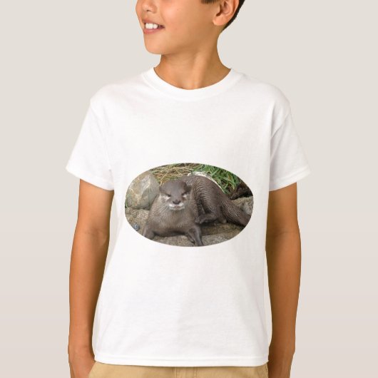 Otter-stillstehender T - Shirt (Vorderseite)