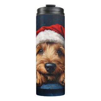 Otterhound in einer Weihnachtsmannmütze Thermosbecher