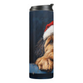 Otterhound in einer Weihnachtsmannmütze Thermosbecher (Nach links gedreht)