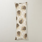 Otterhound Malerei Schwarz und Tan Original Hunde  Seitenschläferkissen (Rückseite (Vertikal))