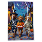 Otterhound Trick-oder-Treating in Halloween-Kostüm Mittlere Geschenktüte (Vorderseite)