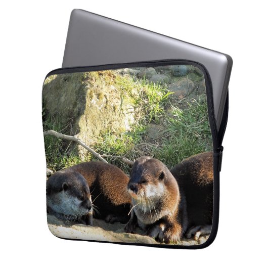OTTERS LAPTOPSCHUTZHÜLLE (Vorderseite Links)