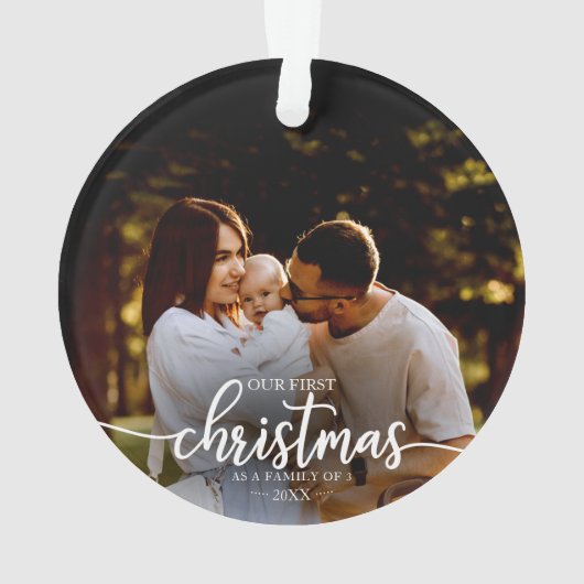 Our First Christmas As A Family Of 3 Elegant Photo Ornament (Rückseite)