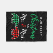 Our First Christmas As Mr. And Mrs. Buffalo Plaid Fleecedecke (Vorderseite (Horizontal))