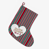 Our First Christmas Couples Plaid Monogram Initial Großer Weihnachtsstrumpf (Vorderansicht (hängend))