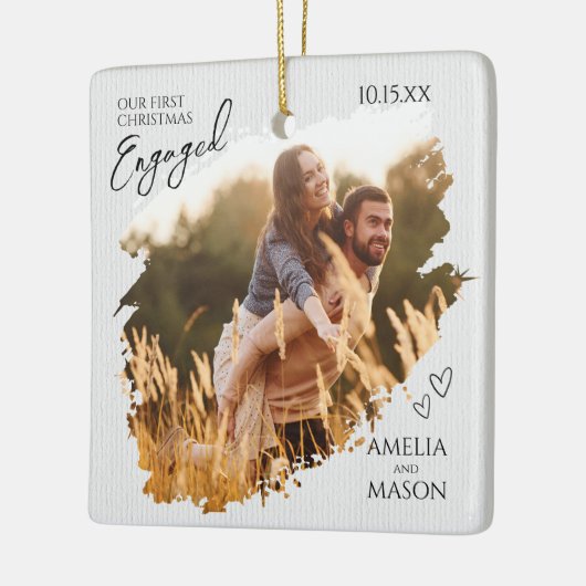 Our First Christmas Engaged Photo Christmas Keramikornament (Links)