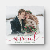 Our First Christmas Married Red Script Foto Fotoplatte (Vorderseite)