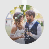 Our First Christmas Mr and Mrs Wedding Photo Ornament (Rückseite)