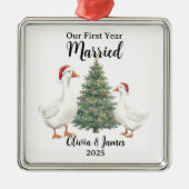 Our First Year Married Goose Custom Christmas Ornament Aus Metall (Vorne)