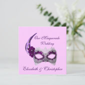 "Our Masquerade Wedding" - Royal Lila Mask Einladung (Stehend Vorderseite)