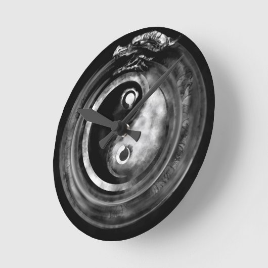 Ouroboros Yin - Yang Runde Wanduhr (Winkel)