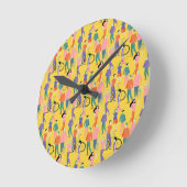 Out and About People Pattern Runde Wanduhr (Winkel)