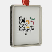 Out Kindergarten Ornament Aus Metall (Rechts)