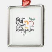 Out Kindergarten Ornament Aus Metall (Links)