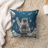 Out of This World Astronaut in Space Throw Pillow Kissen (Decke)