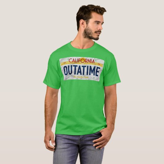Outatime License Plate Funny T-Shirt (Vorne ganz)