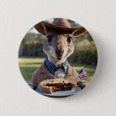 "Outdoor Delight: Ein Känguru isst Aussie Meat Pie Button (Vorderseite)
