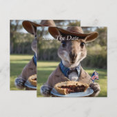 "Outdoor Delight: Ein Känguru isst Aussie Meat Pie Save The Date (Vorne/Hinten)