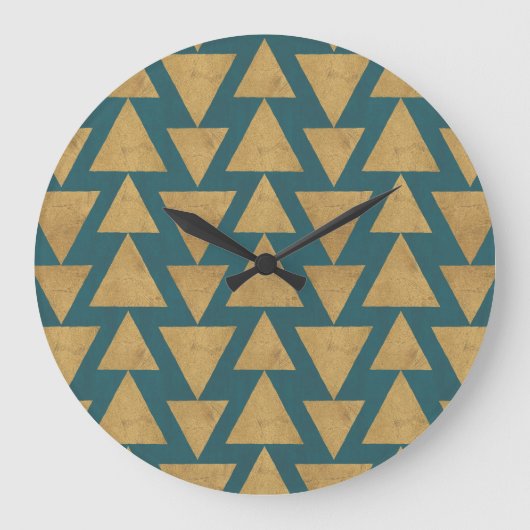 Outdoor Geo Step | Gold & Dark Teal Pattern Große Wanduhr (Vorderseite)