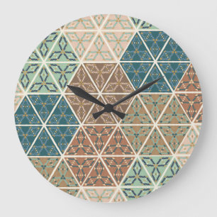 Outdoor Geo XI   Blue & Green Tribal Pattern Große Wanduhr