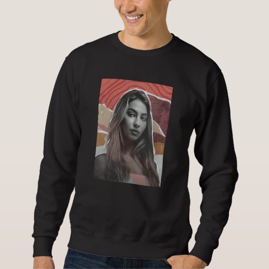 Outer Banks Season 3 Sarah Mixed Media Collage Por Sweatshirt (Vorderseite)