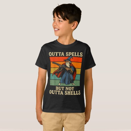 Outta Spells But Not Outta Shells Wizard Retro Fan T-Shirt (Vorne ganz)