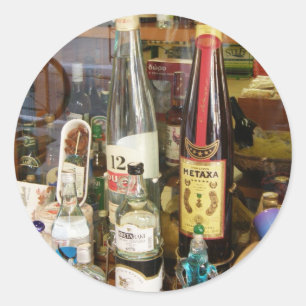 Ouzo und Metaxalkohol Runder Aufkleber