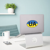 Oval Ukraine Flaggenstaat Code Vinyl Car Aufkleber (Laptop auf Schreibtisch)