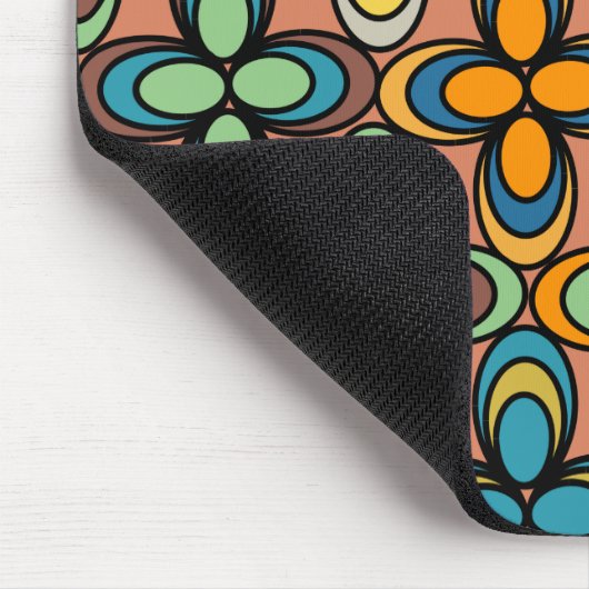 Ovale Blume der 70er Jahre Mousepad (Ecke)