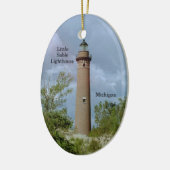 Ovale Ornamente aus dem kleinen Leuchtturm (Links)